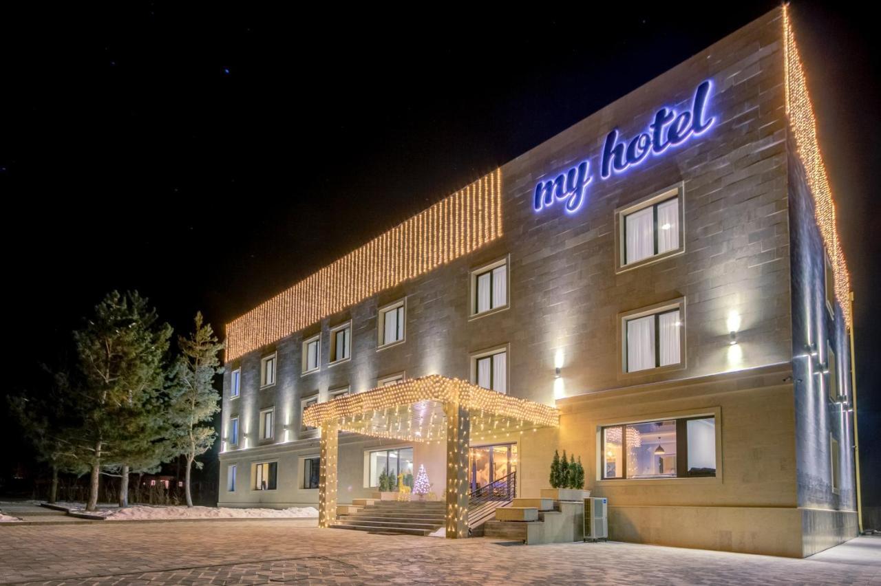 My Hotel Karakol Buitenkant foto